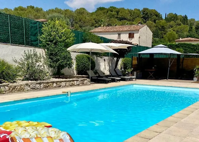 Charming With Big Pool And Ac In Villa Antibes